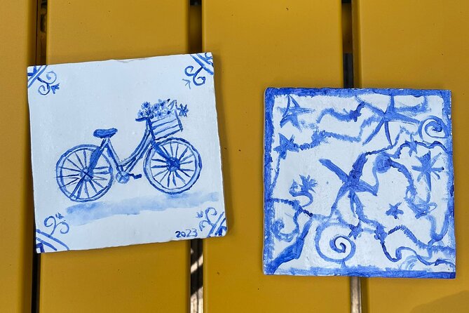 Private Souvenir Creation in Dutch Delft Blue from Netherlands - The handmade souvenir you take home