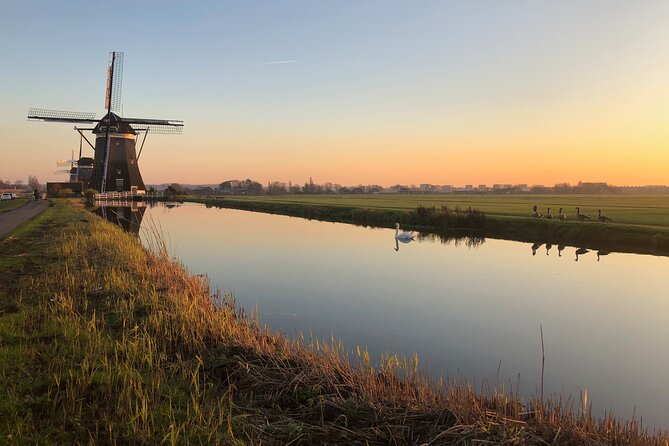 Private tour from Amsterdam, windmills, clogs & cheese.. - Keukenhof and the short tulip season