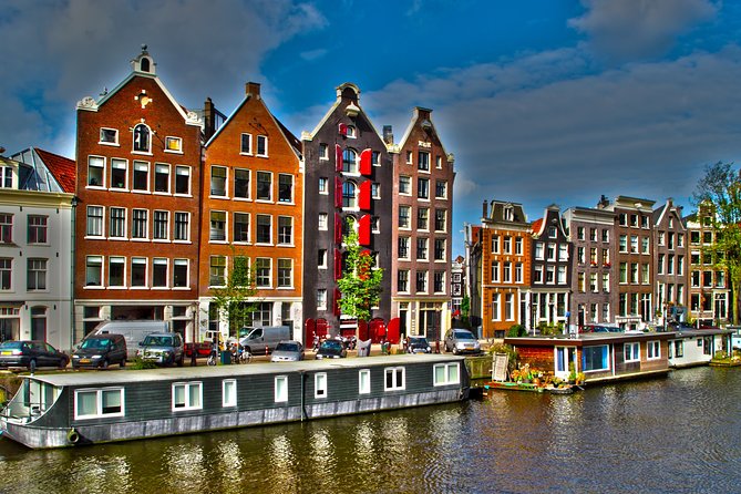 Private transfers from or to Schiphol (AMS) airport Amsterdam - What the ride is like after pickup