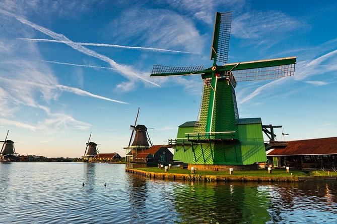 Private Zaanse Schans & Volendam Tour: Windmills, Cheese & Clogs - Why this is an easy break from Amsterdam