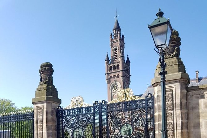 privatetour Delft, The Hague&Rotterdam Kinderdijk from Amsterdam - Delft Blue, church towers, and an easy lunch