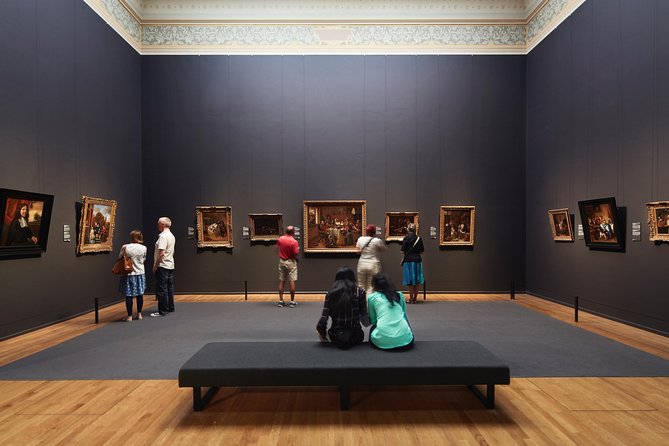 Rijksmuseum guided tour without queues, in Spanish or English. - Key points at a glance
