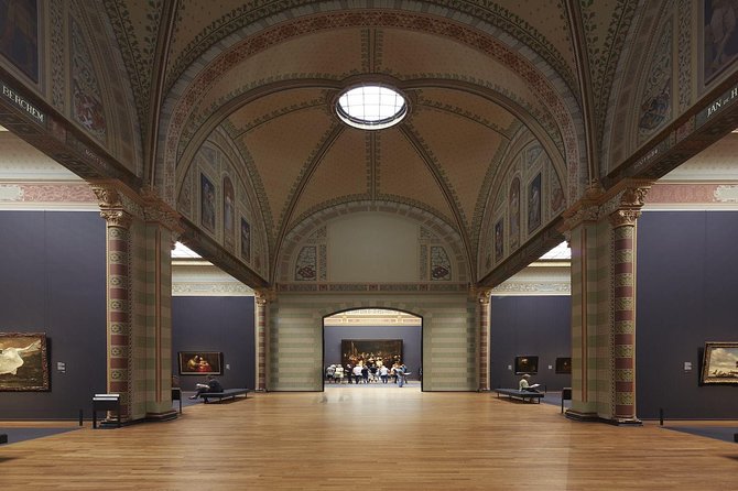 Rijksmuseum guided tour without queues, in Spanish or English. - Meeting at Museumstraat 1 at 11:00 am