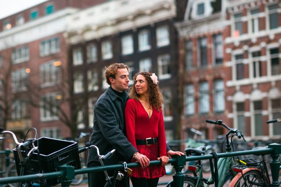 Romantic Photoshoot Experience for Couples in Amsterdam - The value of professional direction