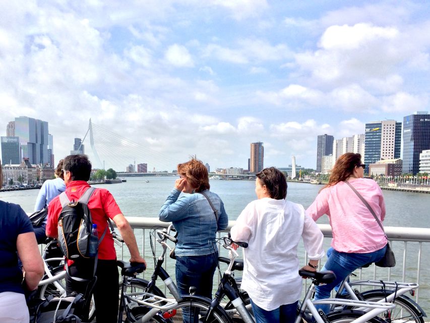 Rotterdam: 2.5-Hour Highlights Bike Tour - Why a bike is the right way to see Rotterdam