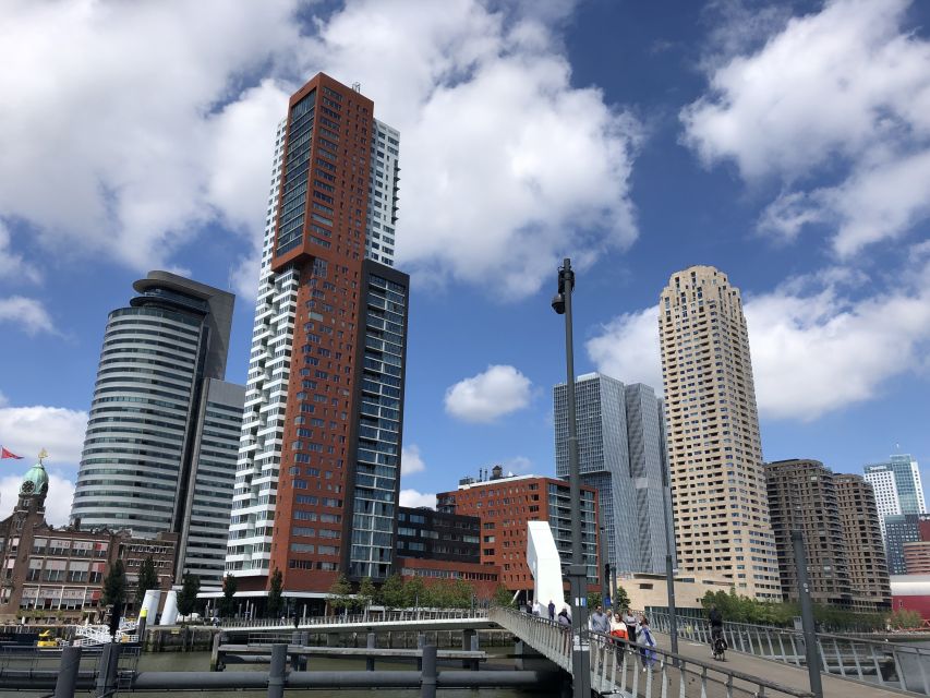 Rotterdam Architecture: Centre and South Bank with watertaxi - Who should book, and who should think twice