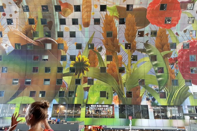 Rotterdam Bike Tour - all the Highlights - Katendrecht: from rough past to creative district
