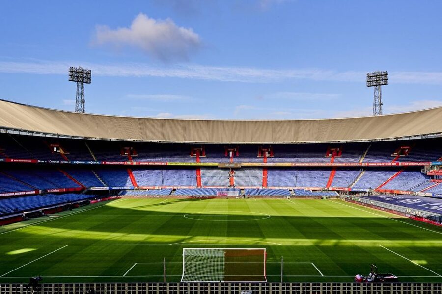 Rotterdam: Feyenoord 'De Kuip' Stadium Tour - Walking through the players’ tunnel