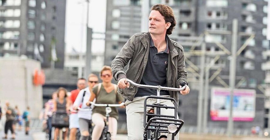 Rotterdam: Food Tour by Bike - Practical booking advice