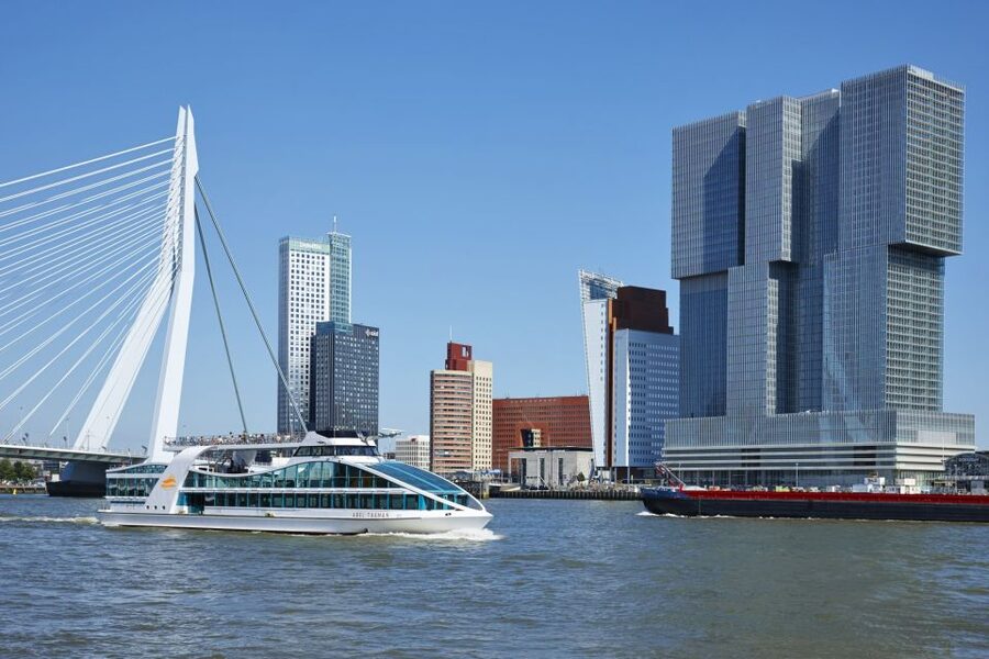 Rotterdam: Harbor Sightseeing Cruise - Leaving Willemsplein and Facing the Skyline