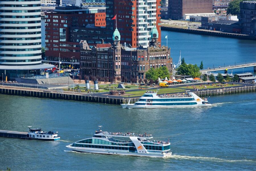 Rotterdam: Harbor Sightseeing Cruise - Comfort on Cold, Windy, or Rainy Days
