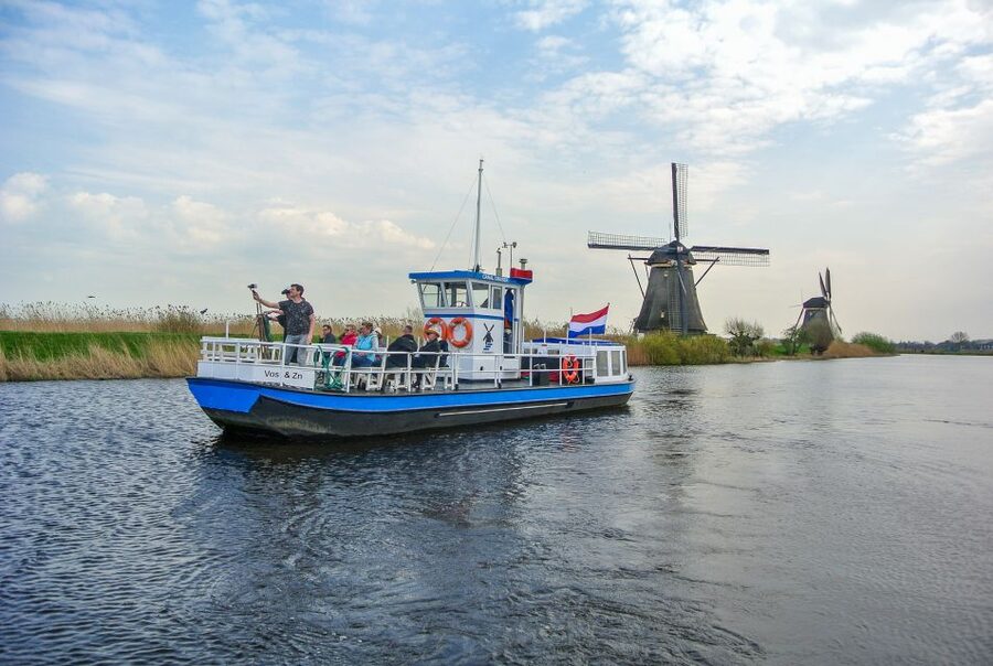 Rotterdam: Kinderdijk UNESCO World Heritage Entry Ticket - Walking the polders, paths, and dikes