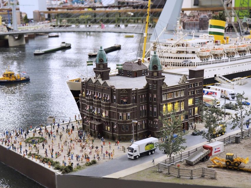Rotterdam: Miniworld Rotterdam Entry Ticket - Rotterdam from the port to the famous buildings