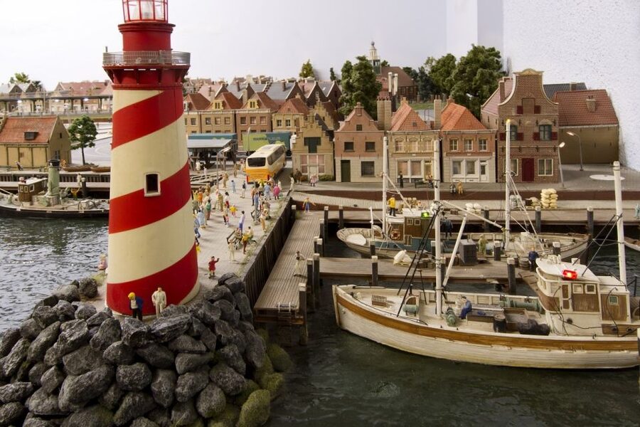 Rotterdam: Miniworld Rotterdam Entry Ticket - Great Britain from Dover to the Scottish Highlands