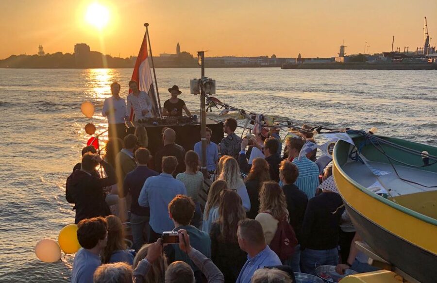 Rotterdam: Pub Cruise with Drinks and Bites - Is $60 a Fair Price?