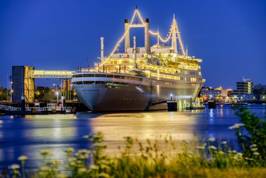 Rotterdam: Steamship Rotterdam Audio Tour Entry Ticket - Price, access, and who gets the most from it