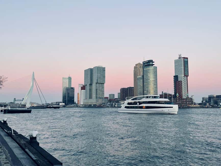 Rotterdam: Summer Evening Cruise with Live Entertainment - Setting Off from the WereldMuseum