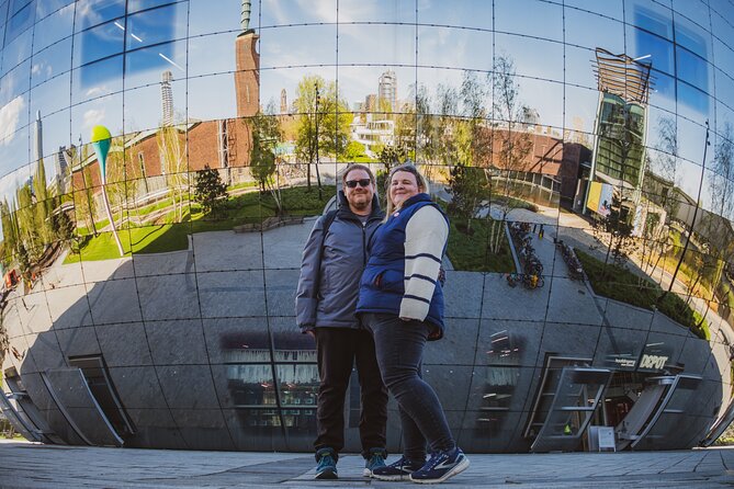 Rotterdam Walk: Hilights, Gems, Architecture & WWII | 2 or 3hrs - Walking through the Cube Houses