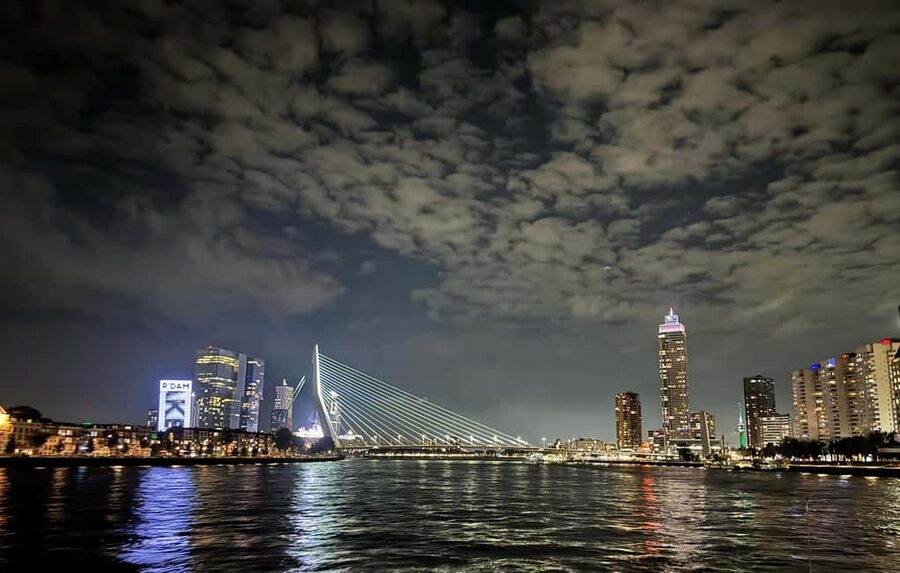 Rotterdam: Waterbus Ticket to Dordrecht and/or Kinderdijk - Finding the stops without frustration