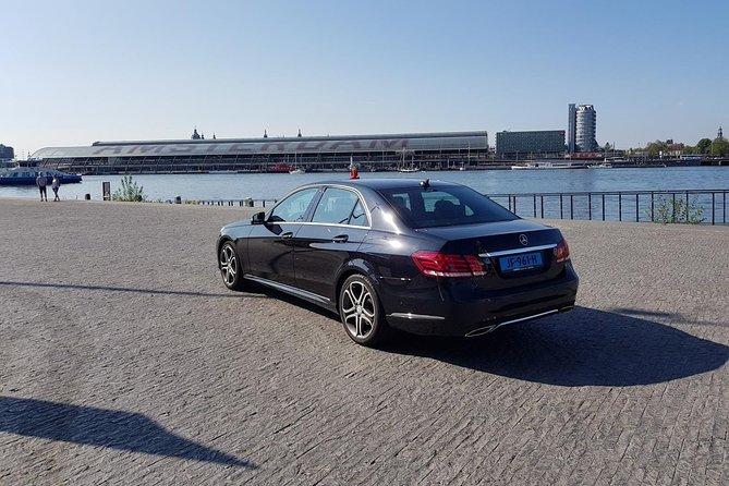 Schiphol Airport Private Transfer to Amsterdam with Meet & Greet - The ride into Amsterdam