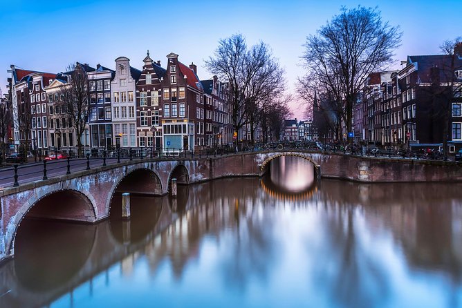 Schiphol Airport to Amsterdam Private Transfer - How the airport experience affects this transfer