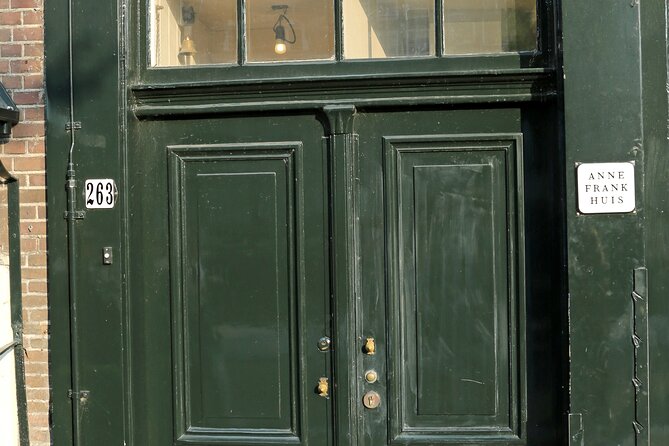 Self-Guided Audio Tour Holocaust Series: The Jewish Quarter - The Jewish Museum completes the route