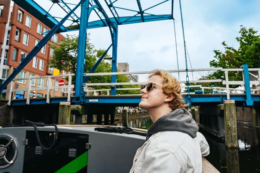 The Hague: Canal Cruise with music from local artists - Why The Hague looks different from the water