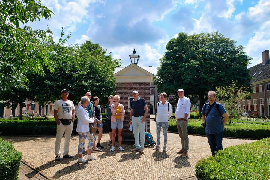 The Hague: Courtyard Walking Tour - Meeting Hans or Kees on the route