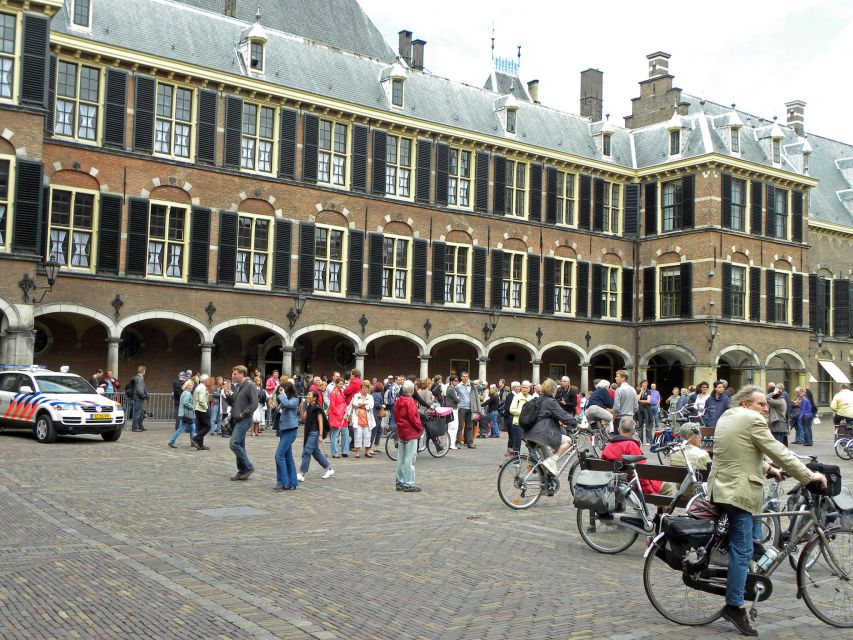 The Hague: Old City Private Walking Tour - Starting at Central Station and finding the old city