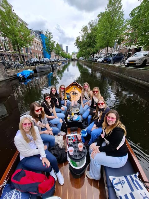 The Hague: Private Boattour up to 10 persons - Why the electric boat makes a difference