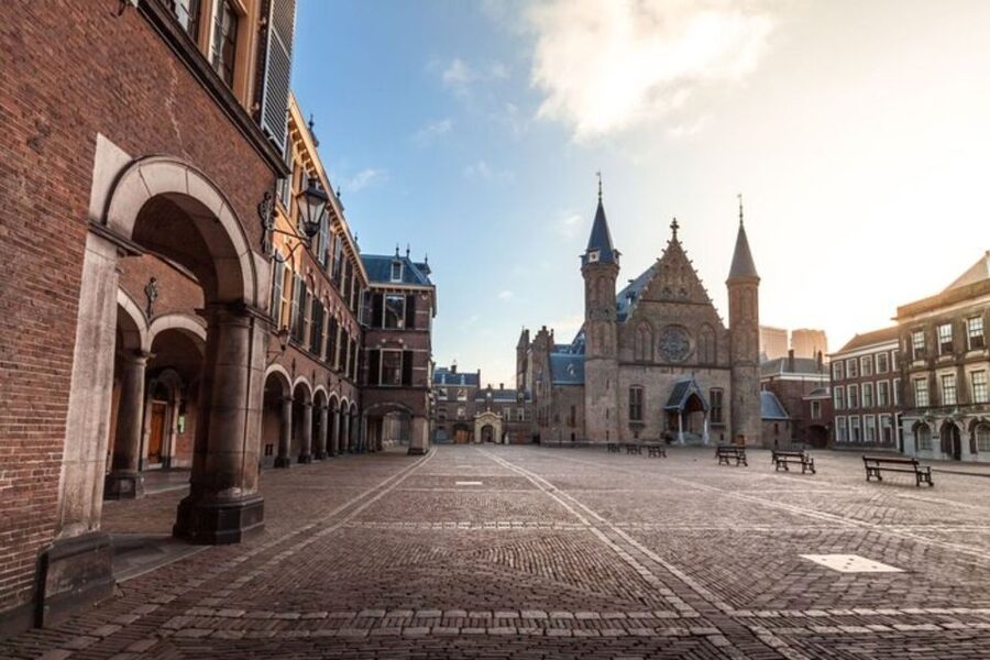 The Hague: Private Custom Walking Tour With A Local Guide - What the strongest feedback tells you