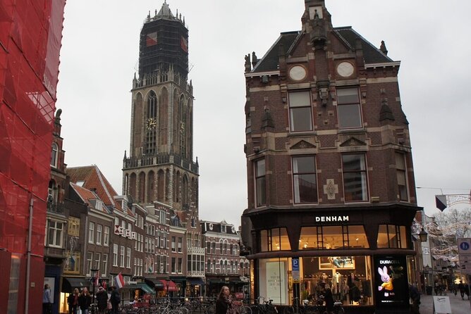 Utrecht 2-Hour Walking Tour | Discover The City With A Local - Canal details, secret corners, and local stories