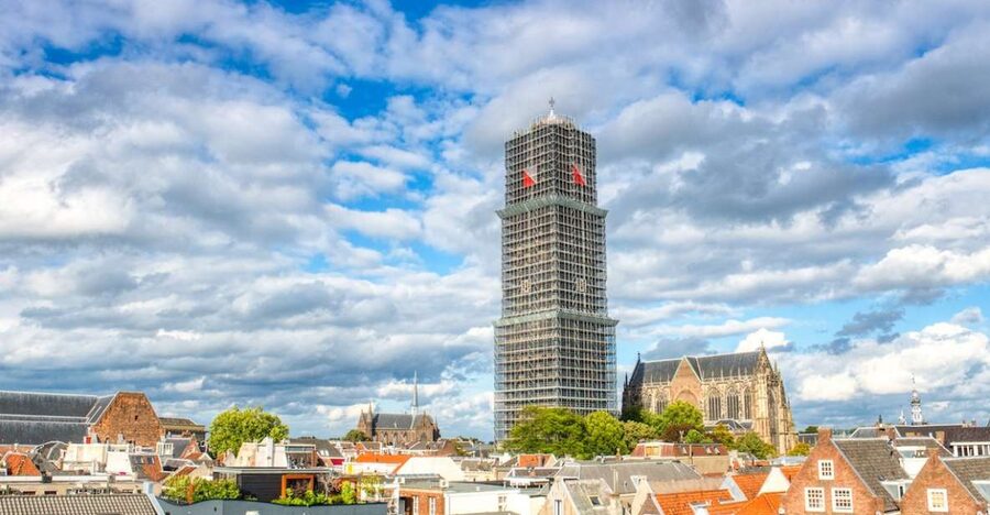 Utrecht: Dom Tower Entry Ticket and Guided Tour - The first steps inside the 700-year-old tower