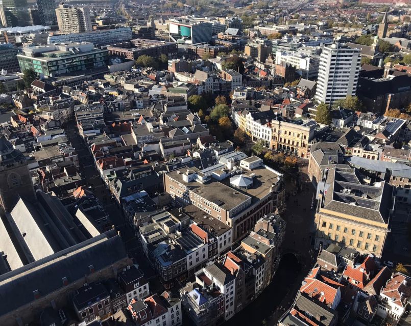 Utrecht: Guided Highlights Walking Tour - A social walk with room for questions