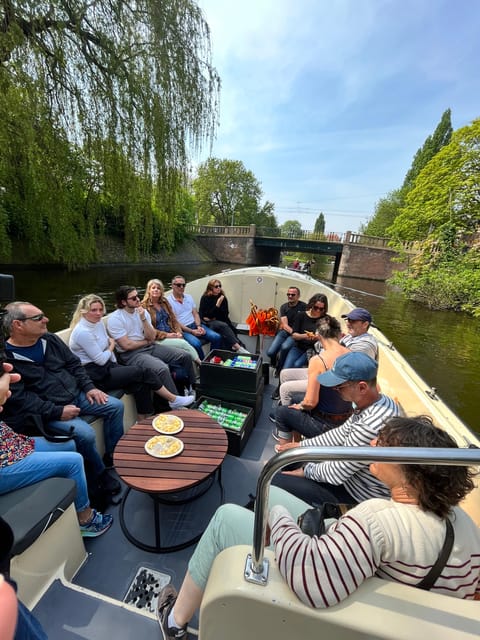 Visit Amsterdam by Boat with a French Guide (french) - What makes this canal cruise worth considering