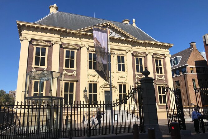 Visit the Girl with the Pearl Earring, The Hague & Delft City - Why this day works for art lovers