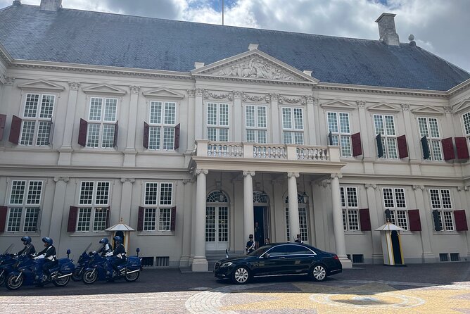 Visit the Girl with the Pearl Earring, The Hague & Delft City - A private vehicle from Amsterdam