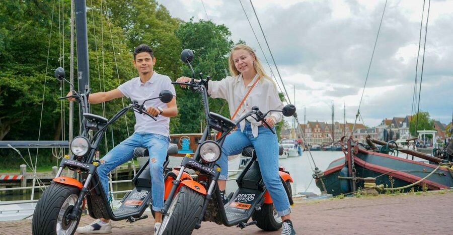 Volendam: E-Scooter Rental - Edam, the easiest first destination