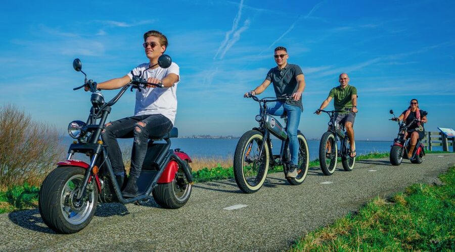 Volendam: E-Scooter Rental - The dikes, windmills, and working countryside