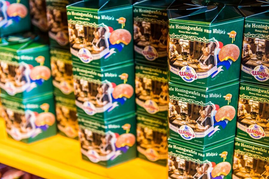 Volendam: Stroopwafel Experience with Tasting - Why this small Volendam stop works