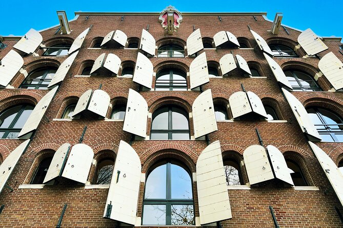 Walking Tour about Golden Age Architecture, private local guide - Why Amsterdam’s Golden Age is best read from the street