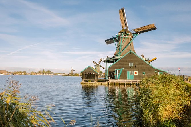 Windmill Tour from Amsterdam, Including Volendam & Marken - What the all-inclusive upgrade is really buying
