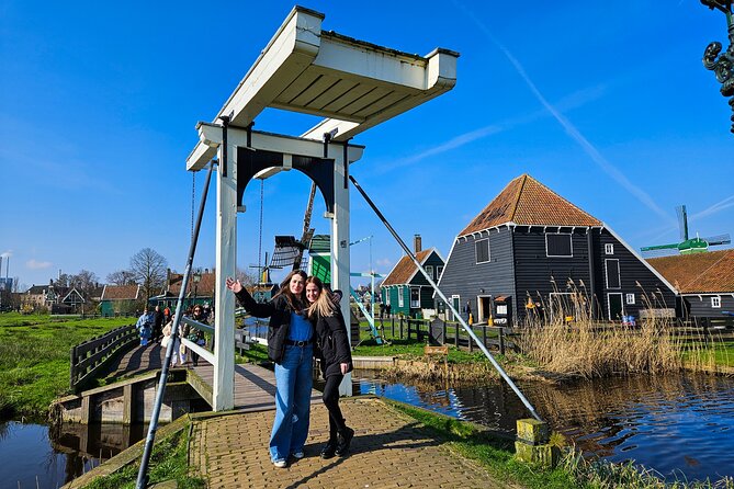 Zaanse Schans and Cheese Tasting Guided Tour from Amsterdam - Who should book this experience
