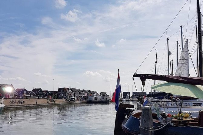 Zaanse Schans and Volendam Private Tour – Clogs, Cheese and More - Is $286.80 per person a fair price?