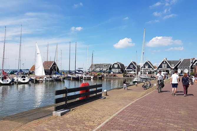 Zaanse Schans and Volendam Private Tour – Clogs, Cheese and More - Who should book this outing?
