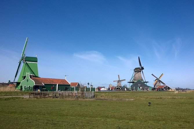 Zaanse Schans and Volendam Private Tour from Amsterdam - Lunch beside Volendam’s water