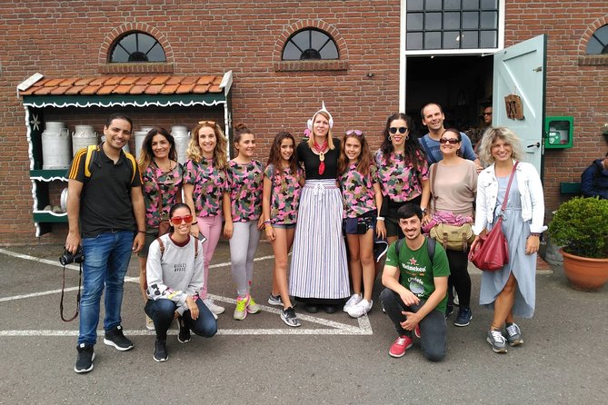 Zaanse Schans, Edam, Volendam and Marken Tour - Edam: a compact town with a worthwhile tasting