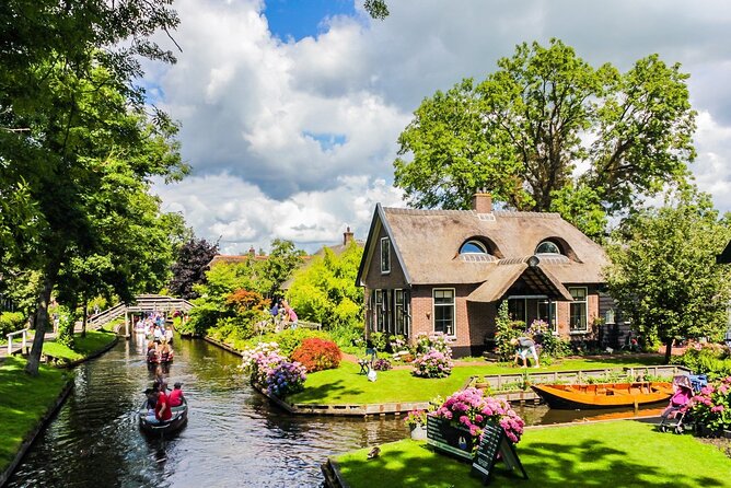 Zaanse Schans Giethoorn Private Tour from Amsterdam Canal Cruise - Key points to know before booking