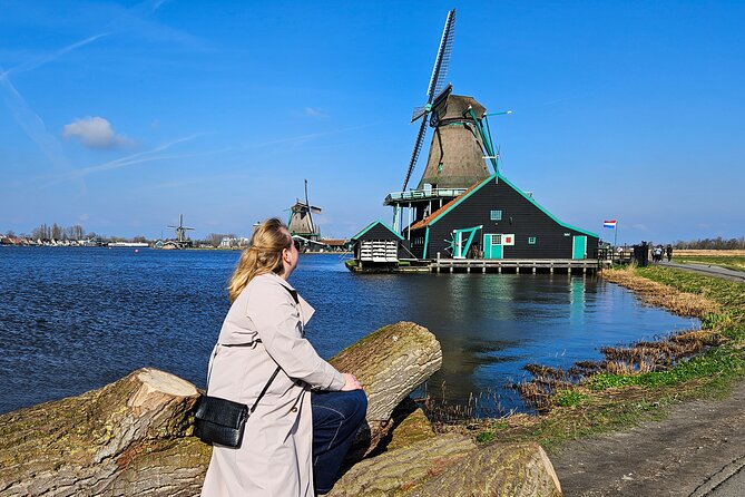 Zaanse Schans Windmills, Cheese and Volendam Tour from Amsterdam - What the guide adds to the day